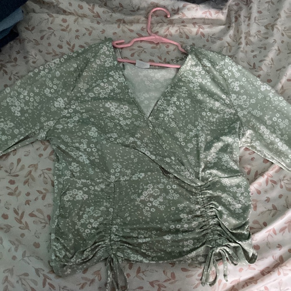 Cute green tie shirt